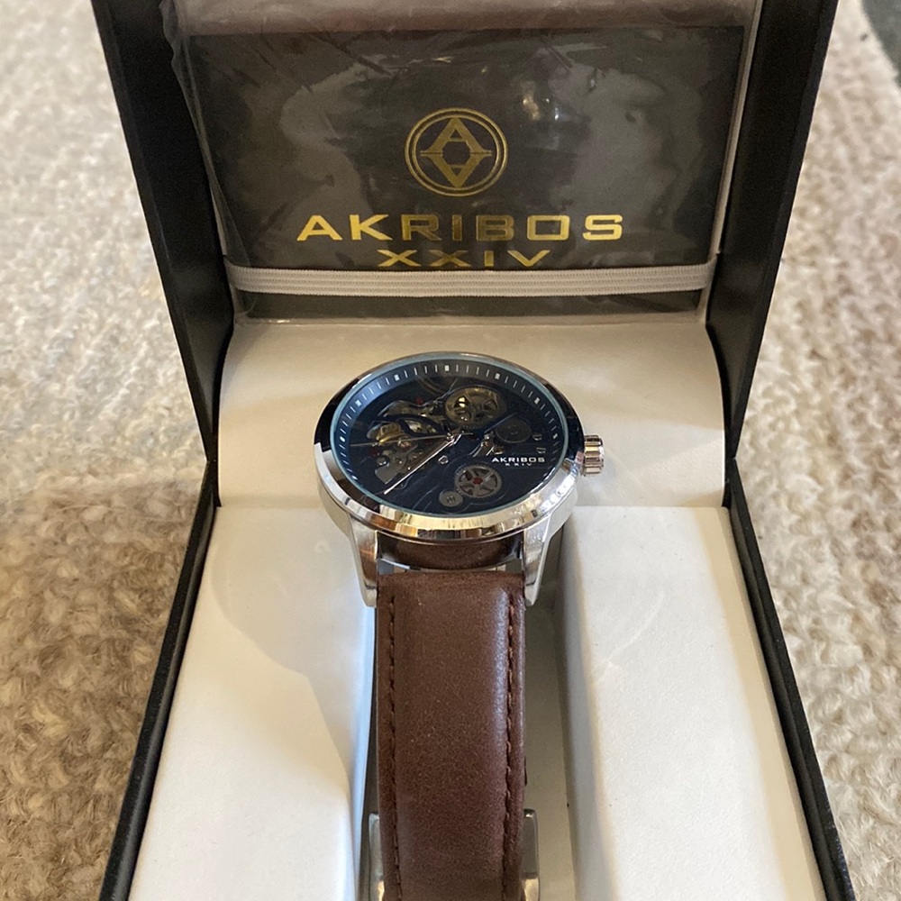 Never worn Akribos XXIV watch